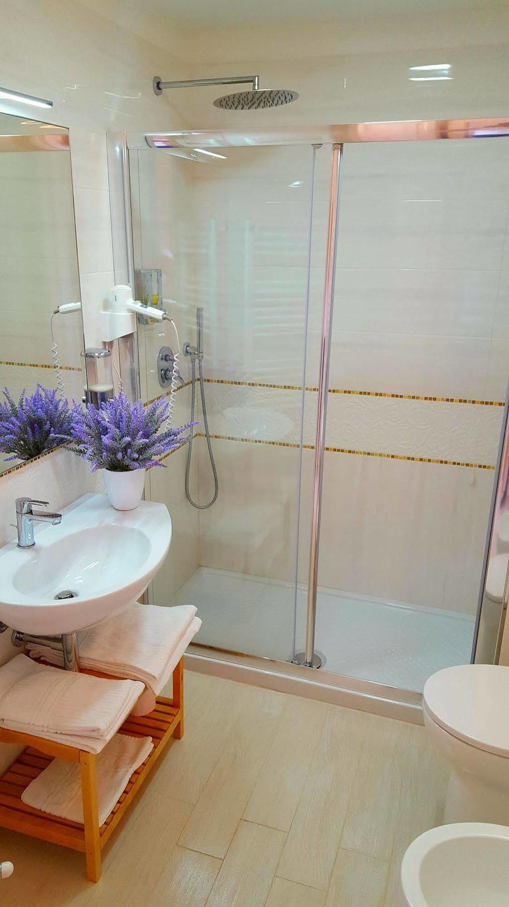 Brezza Marina Luxury Rooms 칼리아리 외부 사진